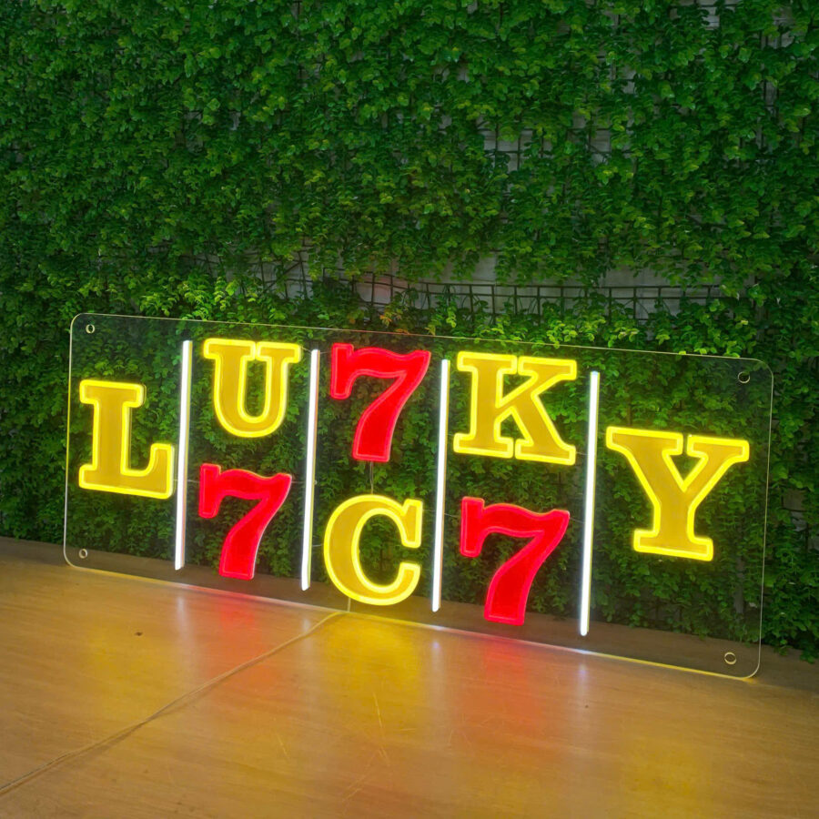 Lucky 777 Neon Acrylic